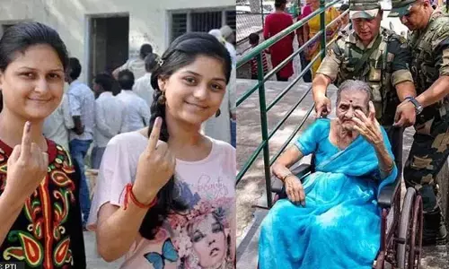 కర్ణాటక అసెంబ్లీ ఎన్నికల్లో ఆకట్టుకున్న వృద్ధులు.. భారీ సంఖ్యలో పాల్గొన్న ట్రాన్స్‌జెండర్లు