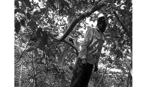 అనుమానాస్పద స్థితిలో వ్యక్తి మృతి..