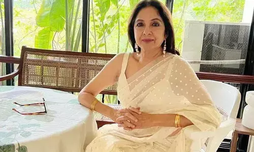 మాతృ భాషలో మాట్లాడాలంటే సిగ్గెందుకు.. నెటిజన్లపై నీనాగుప్తా ఫైర్