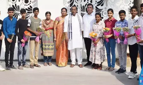 పది ఫలితాల్లో  సీఎంఆర్ స్కూల్ విద్యార్థుల ప్రతిభ..
