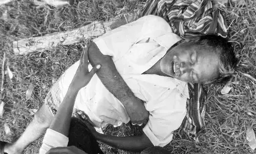 పిడుగు పడి వ్యక్తి మృతి..