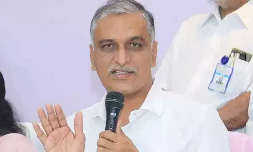 అమెరికా నుంచి హెల్త్ ఆఫీసర్లతో హరీష్ రావు రివ్యూ