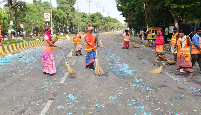 వేతనం పెంపు సరే.. క్రమబద్ధీకరణ ఏది?