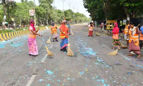వేతనం పెంపు సరే.. క్రమబద్ధీకరణ ఏది?