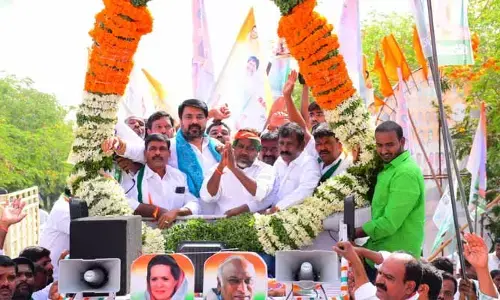 చేవెళ్లకు చేరుకున్న పీపుల్స్ మార్చ్..