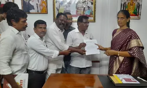 ఎనిమిదేళ్లుగా పదోన్నతులు లేకపోవడంతో తీవ్ర నిరాశలో ఉపాధ్యాయులు: టీఆర్‌టీఎఫ్