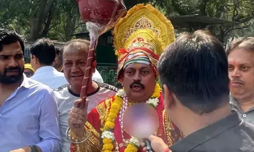 కర్ణాటక రిజల్ట్స్ : కాంగ్రెస్ పార్టీ కార్యాలయం వద్ద ‘జై బజ్‌రంగ్ బలి’ నినాదాలు
