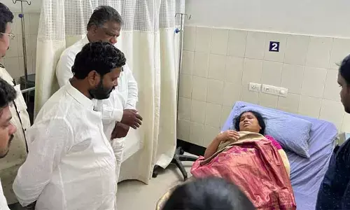 పెళ్లింట విషాదం.. రోడ్డు ప్రమాదంలో ఇద్దరు మృతి..