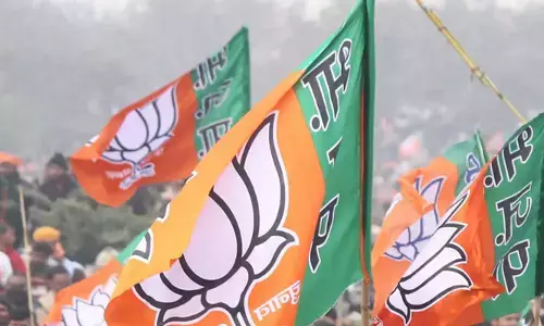 కర్ణాటకలో కమలం వాడిపోవడానికి కారణాలెన్నో !!