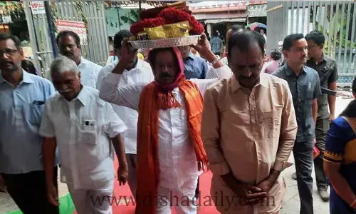 గంగమ్మ తల్లికి సారె సమర్పించిన డిప్యూటీ సీఎం