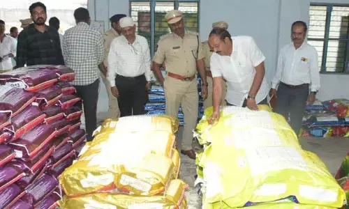 సీడ్స్ ప్రాసెసింగ్ యూనిట్ లో ఎస్పీ ఆకస్మిక తనిఖీ..