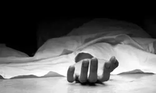 జనగామ జిల్లాలో ఆటోొ డ్రైవర్ ఆత్మహత్య