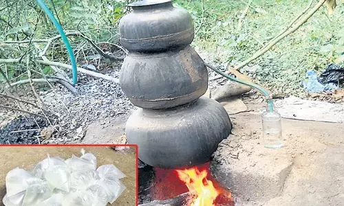 కల్తీ సారా తాగి ముగ్గురి మృతి, మరో 16 మంది పరిస్థితి విషమం