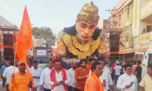ప్రత్యేక ఆకర్షణగా నిలిచిన హనుమాన్..!