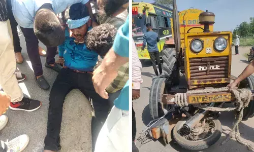 ట్రాక్టర్, బైక్ ఢీ.. యువకుడికి తీవ్ర గాయాలు