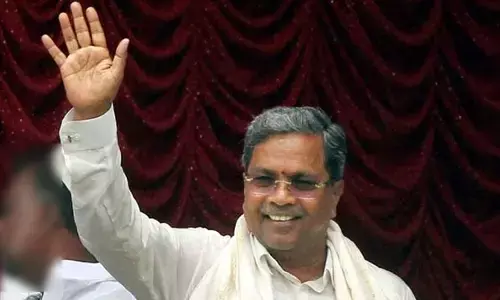 బ్రేకింగ్: కర్నాటక సీఎంగా ప్రమాణ స్వీకారం చేసిన సిద్ధరామయ్య