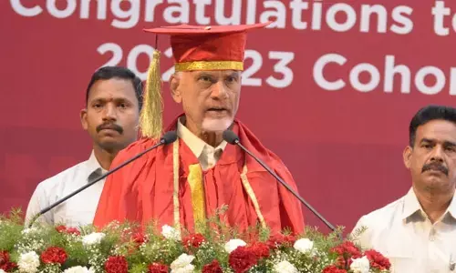 యువత ఉన్నత లక్ష్యాలతో ముందుకు సాగాలి : మాజీ సీఎం చంద్రబాబు నాయుడు