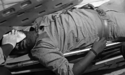 బైక్ అదుపుతప్పి వ్యక్తికి తీవ్ర గాయాలు..