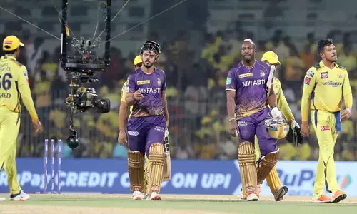 చెన్నై‌కు బిగ్ షాక్.. ప్లే ఆఫ్ రేసులో KKR