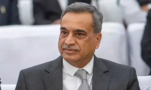 నేను రిటైర్ అయ్యే వ్యక్తిని కాను.. రిటైర్మెంట్ ప్రోగ్రాంలో జస్టిస్ ఎంఆర్ షా ఎమోషనల్