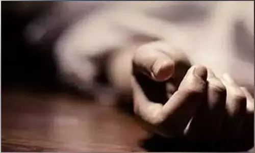 గుర్తు తెలియని వ్యక్తి మృతదేహం స్వాధీనం చేసుకున్న పోలీసులు..