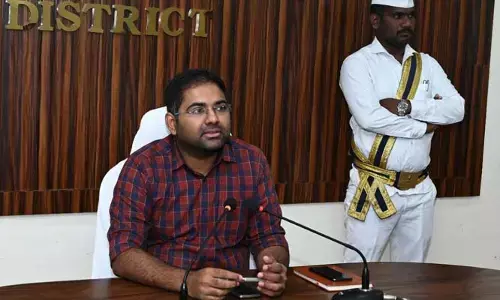 అవకతవకలకు పాల్పడితే చర్యలు తప్పవు: కలెక్టర్ కోయ శ్రీహర్ష