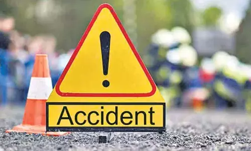 Breaking: రంగారెడ్డి జిల్లాలో ఘోర రోడ్డుప్రమాదం.. నలుగురు మృతి