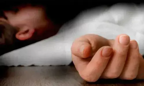 Tragedy: బాలుడి ప్రాణం తీసిన తూకం ఉయ్యాల