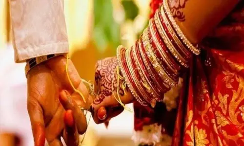 Ap News: పెళ్లి వేడుకలో పగిలిన తలలు
