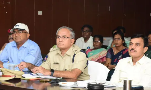 నకిలీ విత్తనాల చెలామణిని అరికట్టాలి : వీడియో కాన్ఫరెన్స్ లో వ్యవసాయ శాఖ మంత్రి నిరంజన్ రెడ్డి