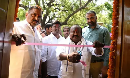 ఆరోగ్య తెలంగాణ దిశగా బస్తీ దవాఖానాలు:  మంత్రి గంగుల
