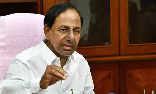తెలంగాణ భవన్⁬లో బీఆర్ఎస్ సమావేశం..  కేసీఆర్⁬కు వినతుల వెల్లువ