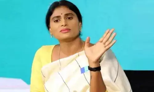 అది నిజమైతే సంతకం చేయ్.. సీఎం కేసీఆర్‌కు   షర్మిల సవాల్
