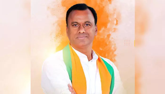 రానున్న ఎన్నికల్లో నల్లగొండ జిల్లాలో రాజగోపాల్ రెడ్డి కీ రోల్ రానున్న ఎన్నికల్లో నల్లగొండ జిల్లాలో రాజగోపాల్ రెడ్డి కీ రోల్