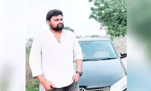 రోడ్డు ప్రమాదంలో యువకుడు మృతి