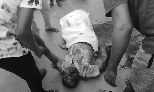 రోడ్డు ప్రమాదంలో వ్యక్తికి తీవ్రగాయాలు..