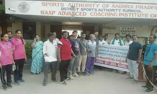 Kurnool: బీజేపీ ఎంపీని తక్షణమే అరెస్టు చేయాలి