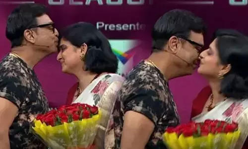 మరి ఇంత ఘోరమా.. అందరి ముందే అలా చేసిన పవిత్రా, నరేశ్