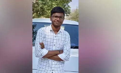 మనస్థాపంతో ఇంట్లో నుంచి వెళ్లిపోయిన విద్యార్థి...