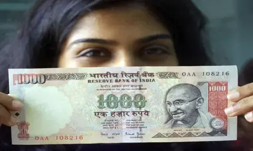 పాత రూ.500, రూ.1000 నోట్లు మార్చుకోవచ్చా? క్లారిటీ ఇచ్చిన కేంద్రం
