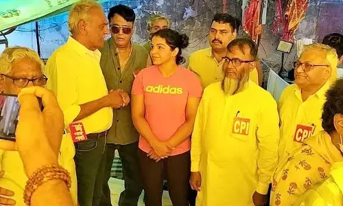 ఎవరికి సపోర్ట్ చేస్తావ్ మోడీ.. పాపాత్ముడికా..? రెజ్లర్లకా?