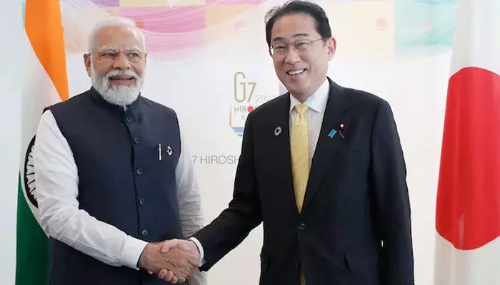 జపాన్ ప్రధానితో మోడీ భేటీ జపాన్ ప్రధానితో మోడీ భేటీ