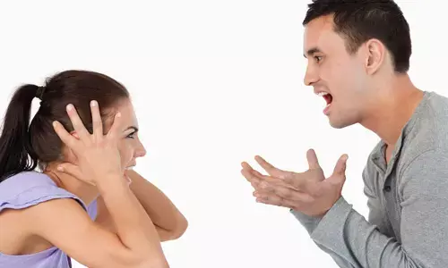 భార్య భర్తల మధ్య గొడవలు జరుగుతున్నాయా.. ఇలా చేయండి