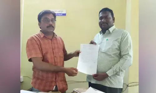 ఆ గ్రామ పంచాయతీ సెక్రెటరీ పై చర్యలు తీసుకోవాలి !
