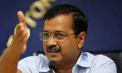 సుప్రీం తీర్పును అడ్డుకునేందుకు కేంద్రం కుట్ర : కేజ్రీవాల్