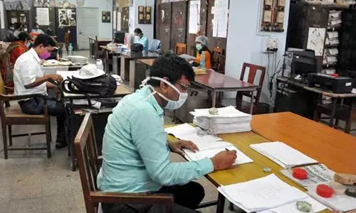 కాంట్రాక్టు ఉద్యోగుల బదిలీలకు ఛాన్స్