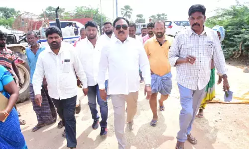 రైతు పక్షపాతి సీఎం కేసీఆర్.. మంత్రి ఎర్రబెల్లి దయాకర్ రావు