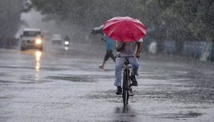 హైదరాబాద్లోని పలు ప్రాంతాల్లో వర్షం హైదరాబాద్లోని పలు ప్రాంతాల్లో వర్షం