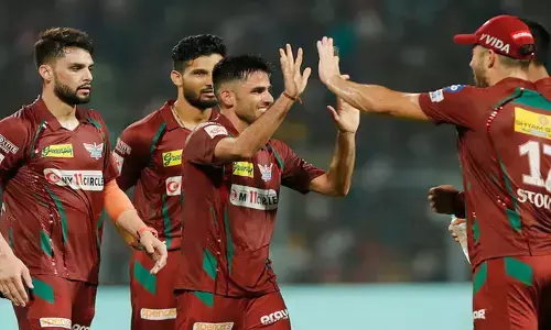 ఒక్క పరుగుతో విజయం.. రికార్డు క్రియేట్ చేసిన లక్నో