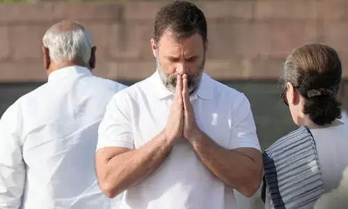 నాన్న నువ్వు నాతోనే ఉన్నావు: రాహుల్ గాంధీ